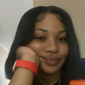 Meet your Posher, Layla